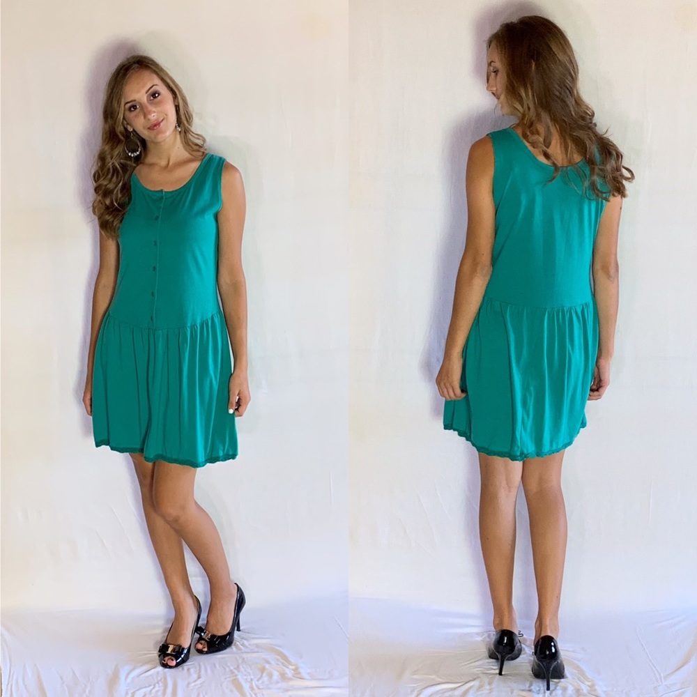 Green dress with pocket